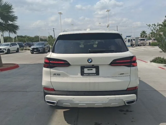 2026 BMW X5 40i - Photo 13