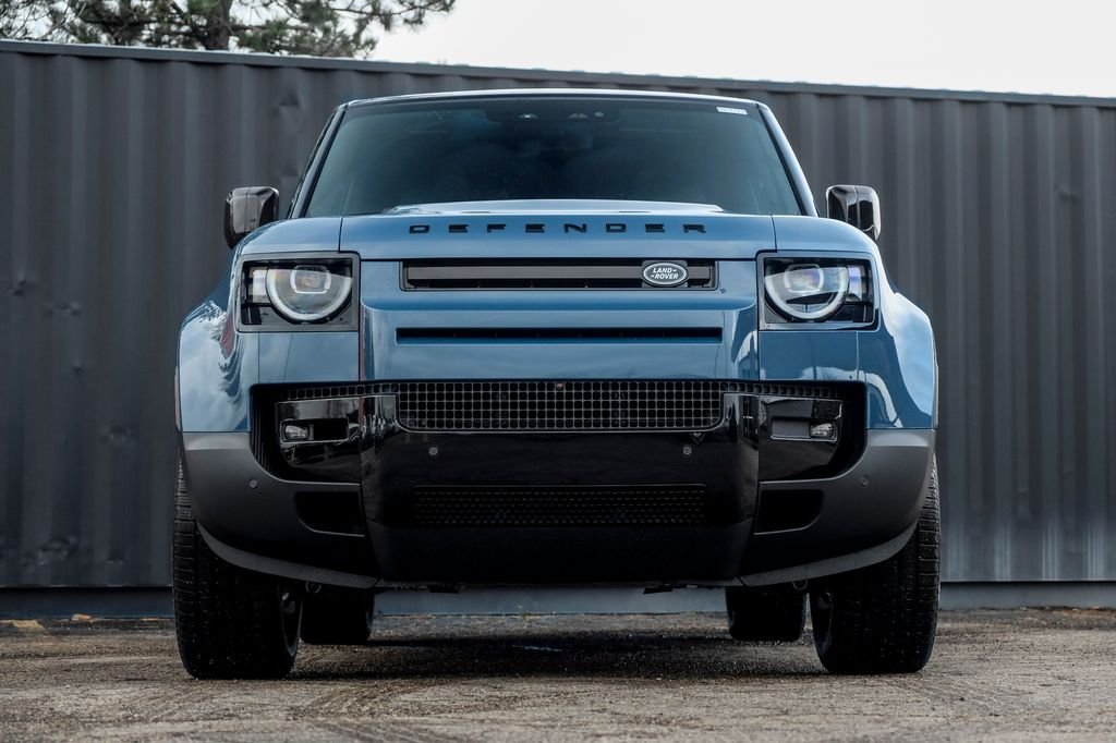 New 2026 Tasman Blue Land Rover S image 5