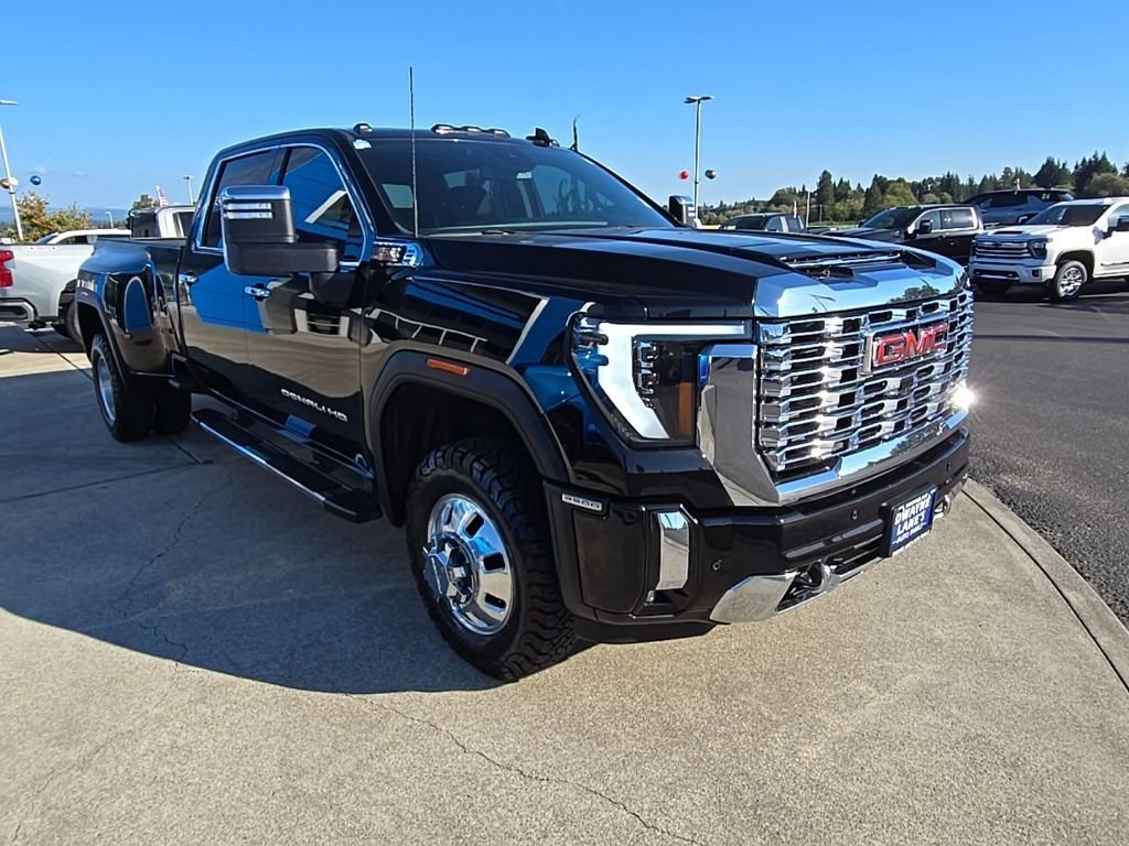 2025 GMC Sierra 3500HD Denali - Photo 8