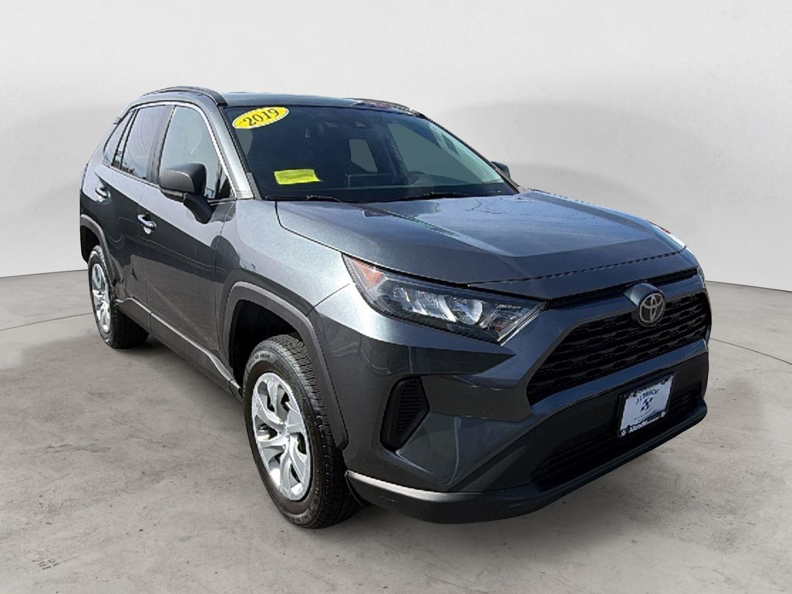 2019 Toyota RAV4 LE
