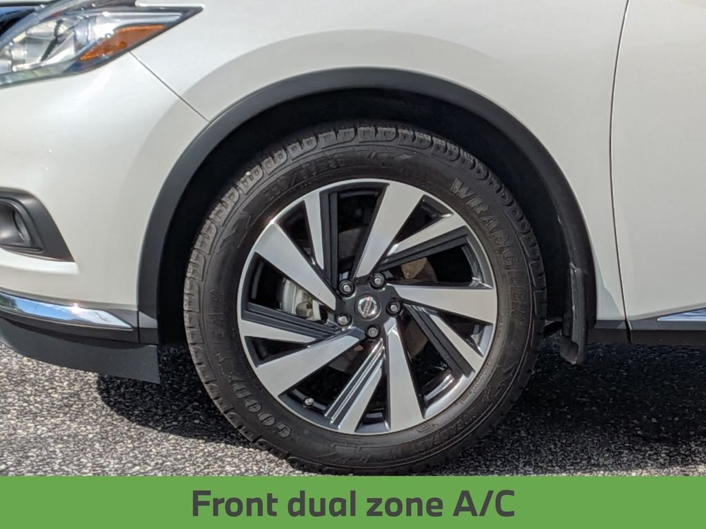 Used 2018 White Nissan Platinum image 13