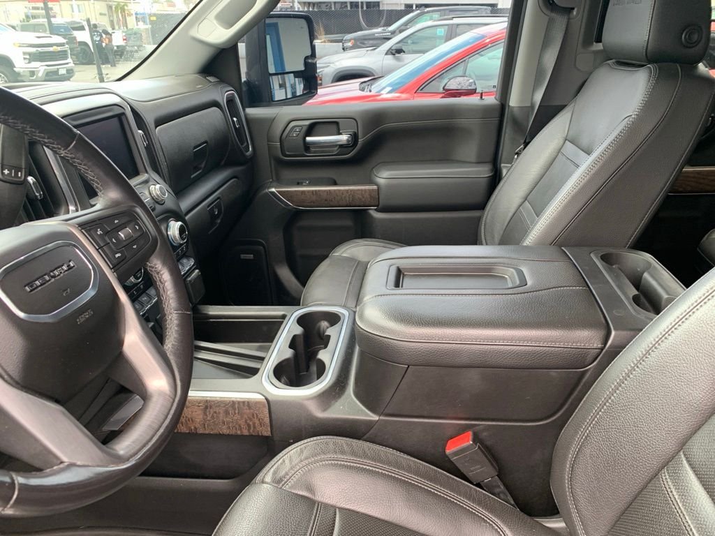 Used 2022 Black GMC Denali image 17