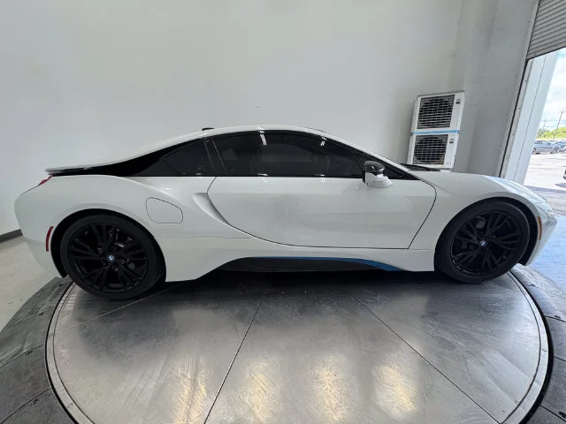 Used 2016 Crystal White Pearl Metallic w/BMW i Frozen Blue BMW Base image 13