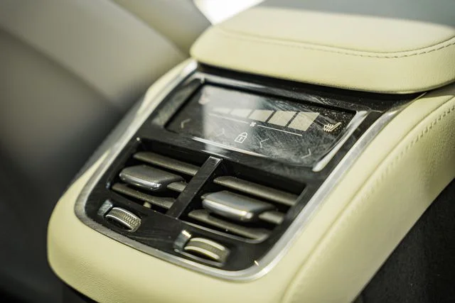 Used 2025 Denim Blue Volvo Ultra image 33