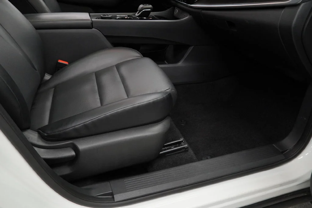 2023 Nissan Rogue SV - Photo 35