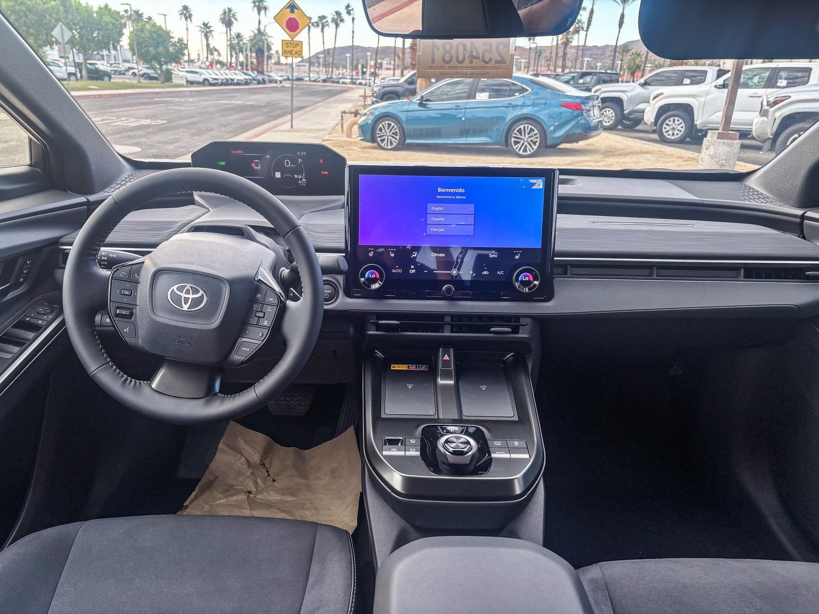 New 2026 Wind Chill Pearl with Midnight Black Metallic roof <sup>1</sup> Toyota  XSE image 14