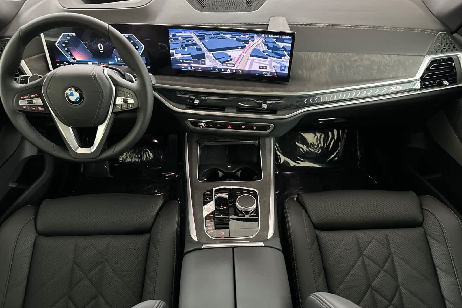 Used 2026 Skyscraper Grey Metallic BMW xDrive40i image 3
