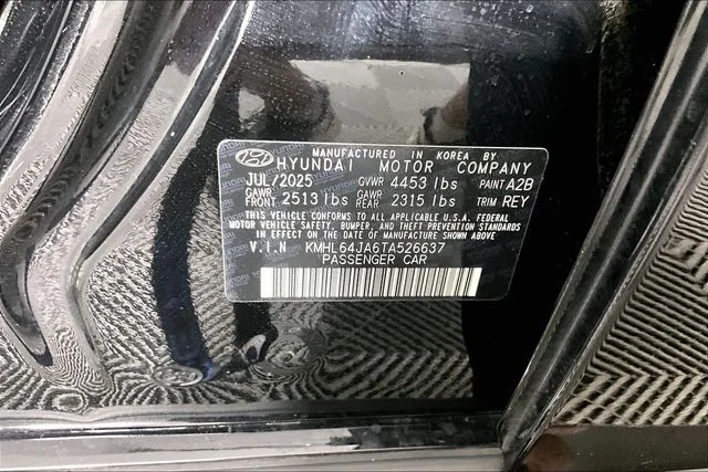 Used 2026 Black Hyundai SEL Sport image 18