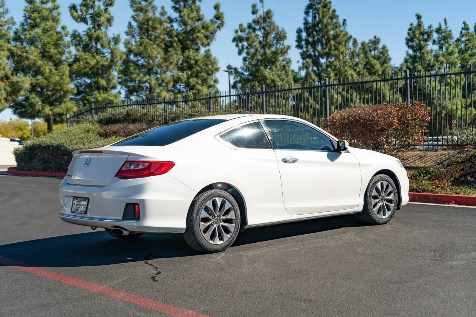 Used 2015 White Orchid Pearl Honda LX-S image 9