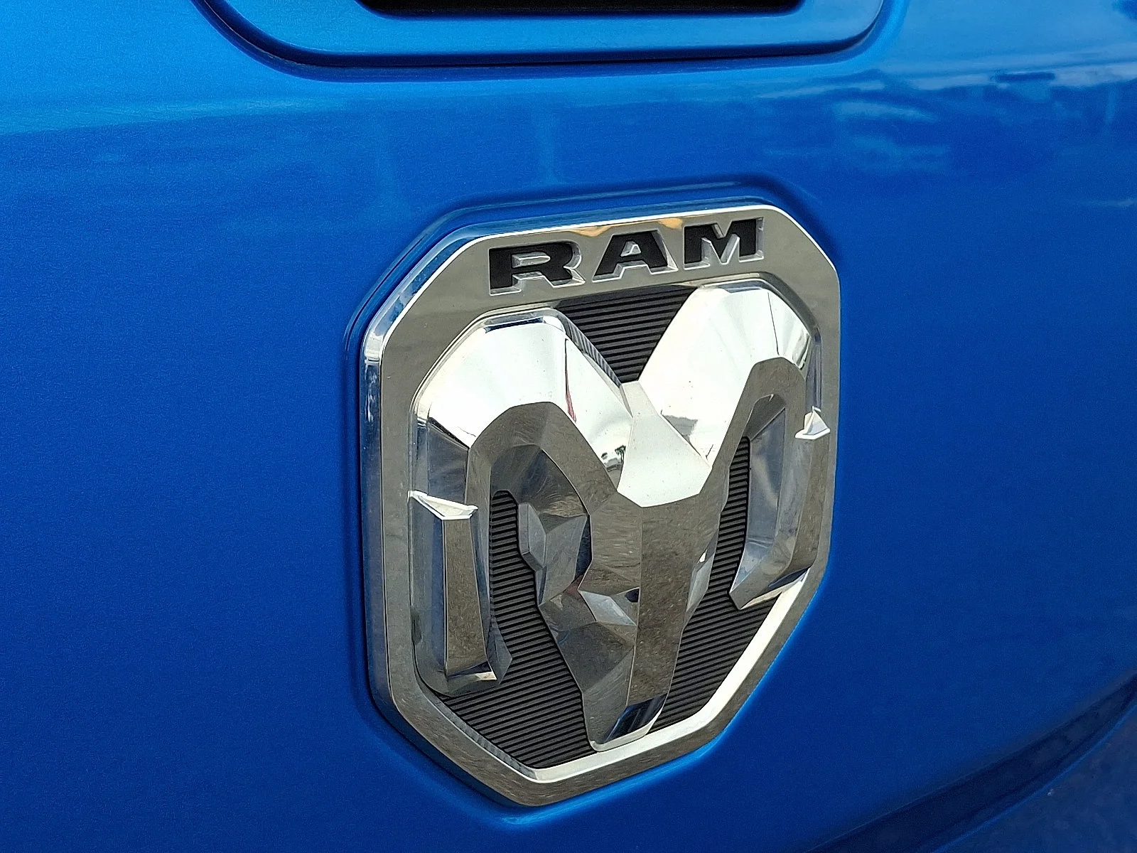Certified Used 2021 Hydro Blue Pearlcoat Ram Big Horn image 30