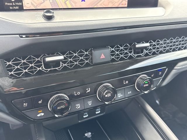 Used 2025 Silver Honda Touring image 19