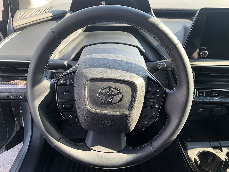 Used 2026 Cutting Edge Toyota XLE image 12