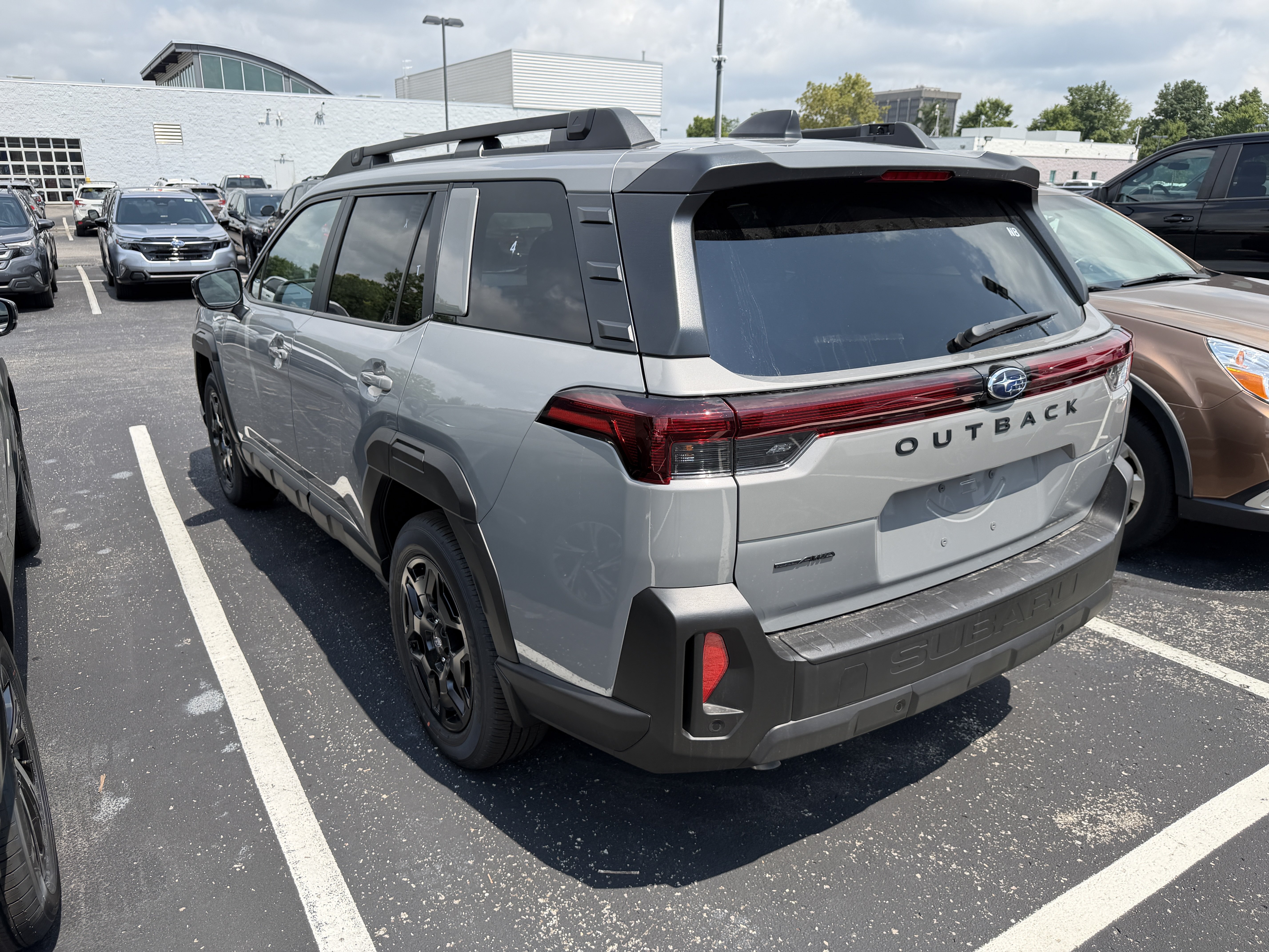 New 2026 RIVER ROCK PEARL Subaru Limited image 5