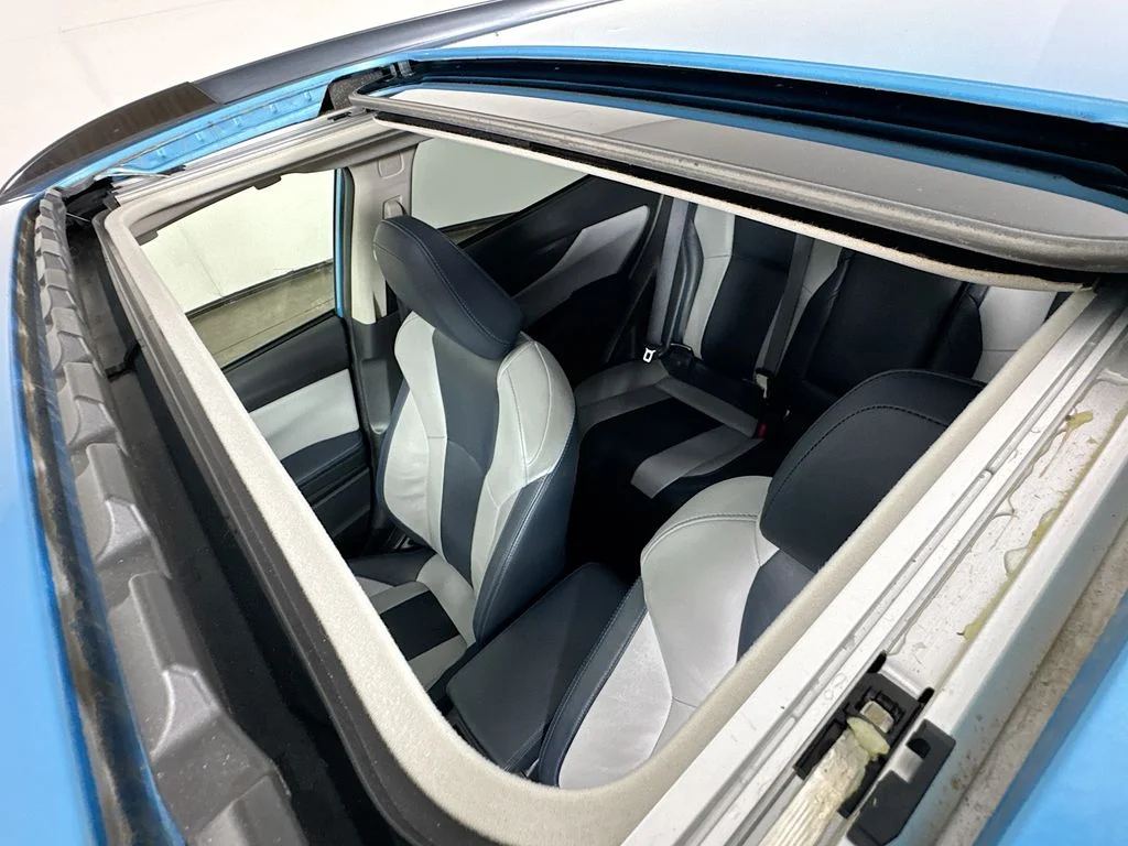 Used 2019 Blue Subaru Hybrid image 26