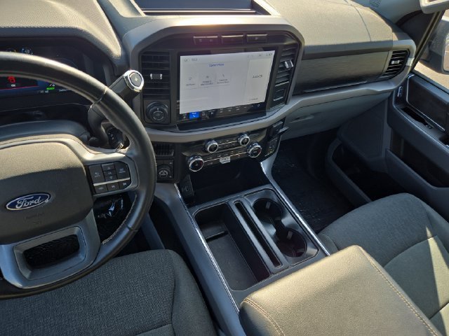 Used 2024 Blue Metallic Ford XLT image 21