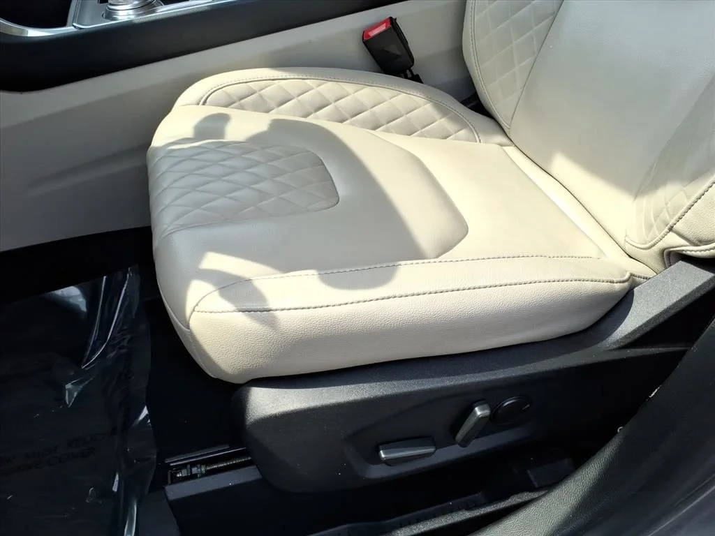 Used 2024 Gray Ford Titanium image 20