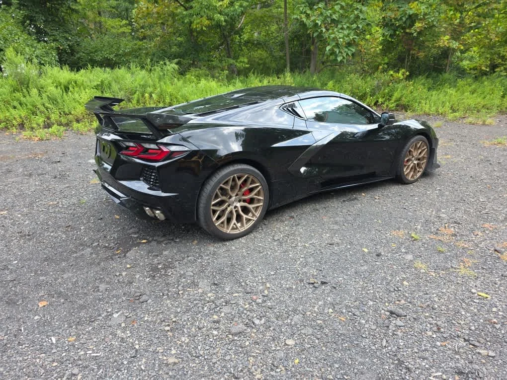 Used 2021 Black Chevrolet 2LT image 6