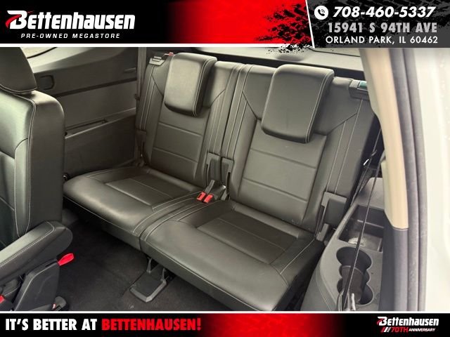 Used 2023 White Volkswagen 3.6L V6 SE w/Technology image 10