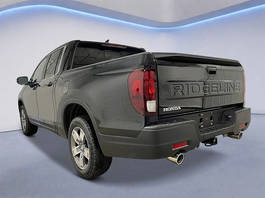 New 2026 Crystal Black Pearl Honda RTL image 3
