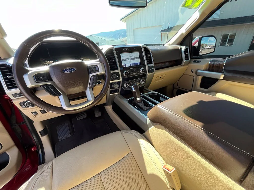 Used 2019 Red Ford Lariat image 10