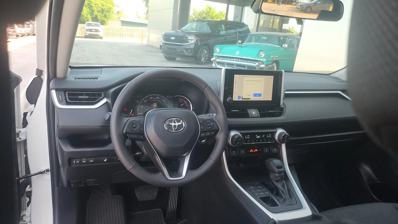 Used 2023 Ice Cap Toyota XLE 4WD image 15