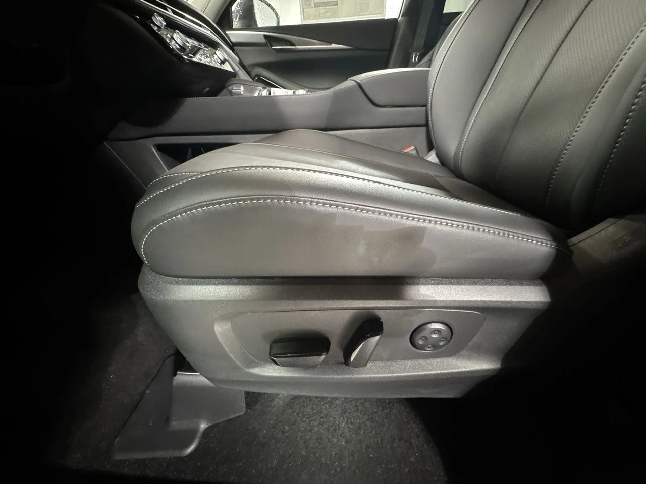 Used 2026 Blue INFINITI LUXE image 19
