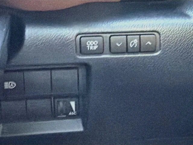 Used 2024 Infra-Red Lexus IS 300 image 32