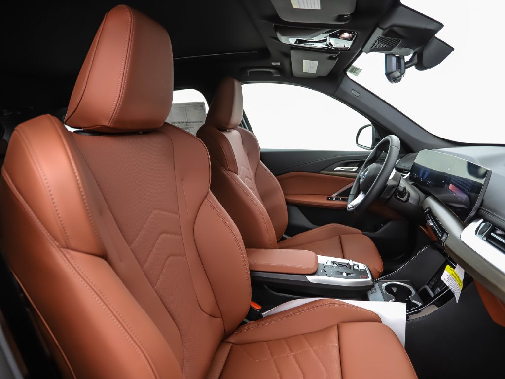 New 2027 Jet Black BMW xDrive28i image 31