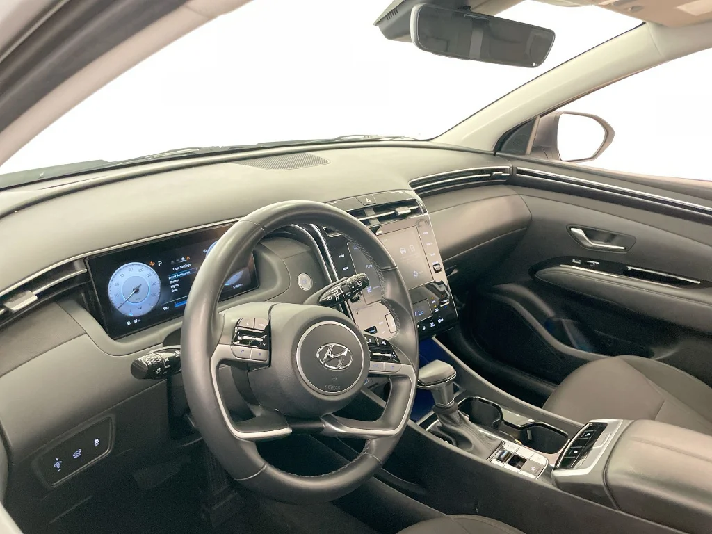 Used 2022 Quartz White Hyundai SEL image 10