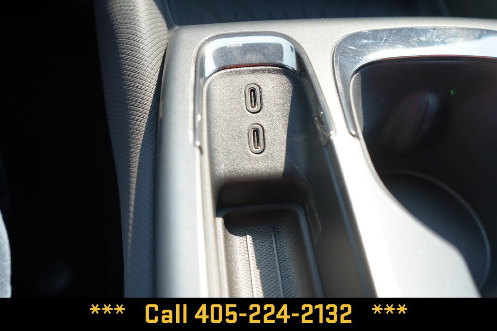 2025 Chevrolet Equinox EV RS - Photo 33