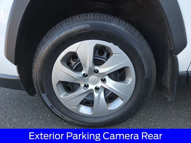 Certified Used 2022 White Toyota LE image 14