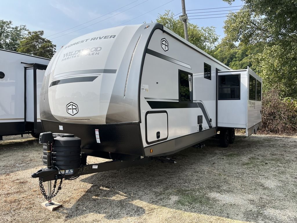 2025 Forest River Wildwood Laminated Towables photo 3