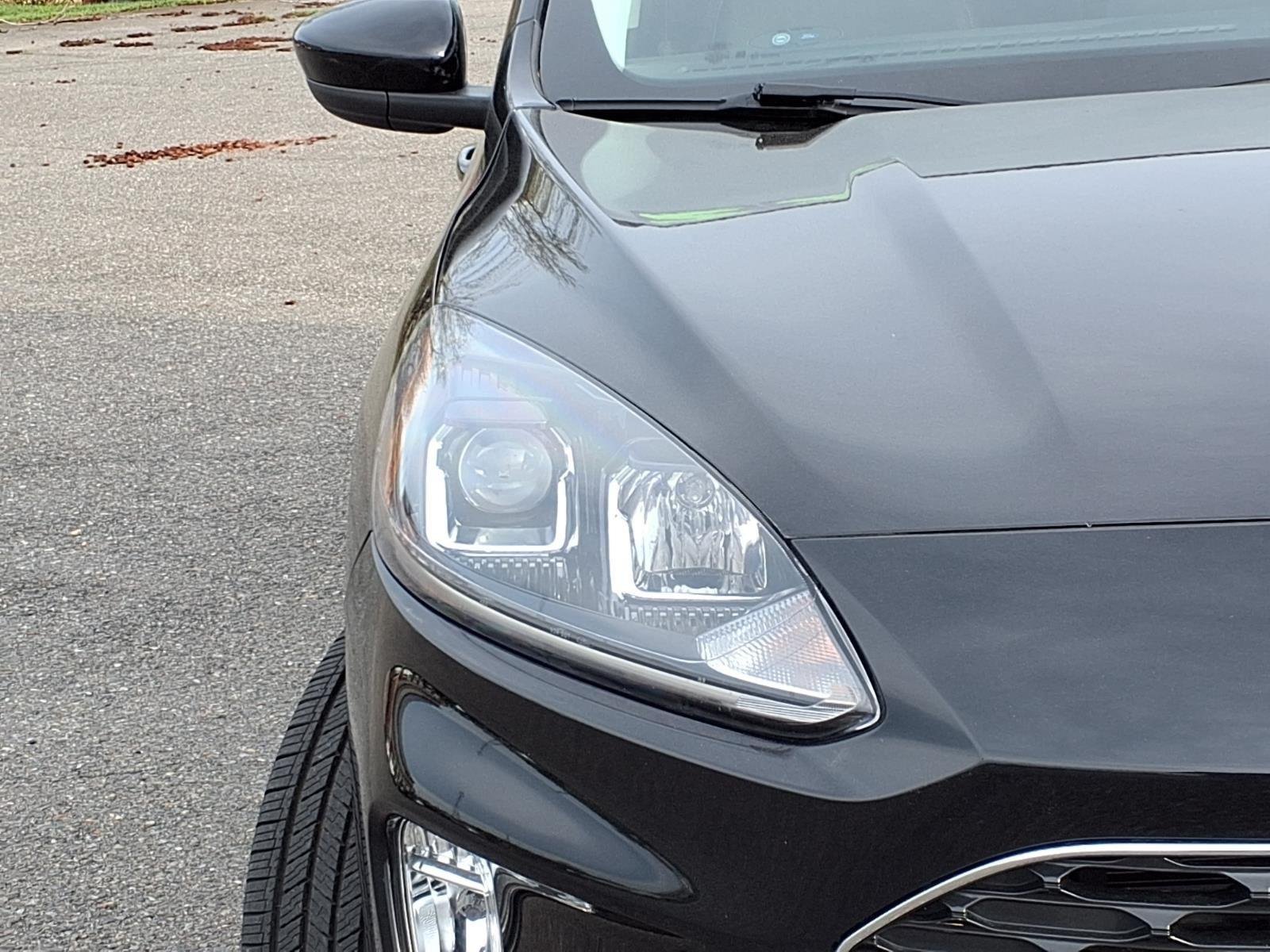 Used 2022 Agate Black Metallic Ford SEL Plug-In Hybrid image 14