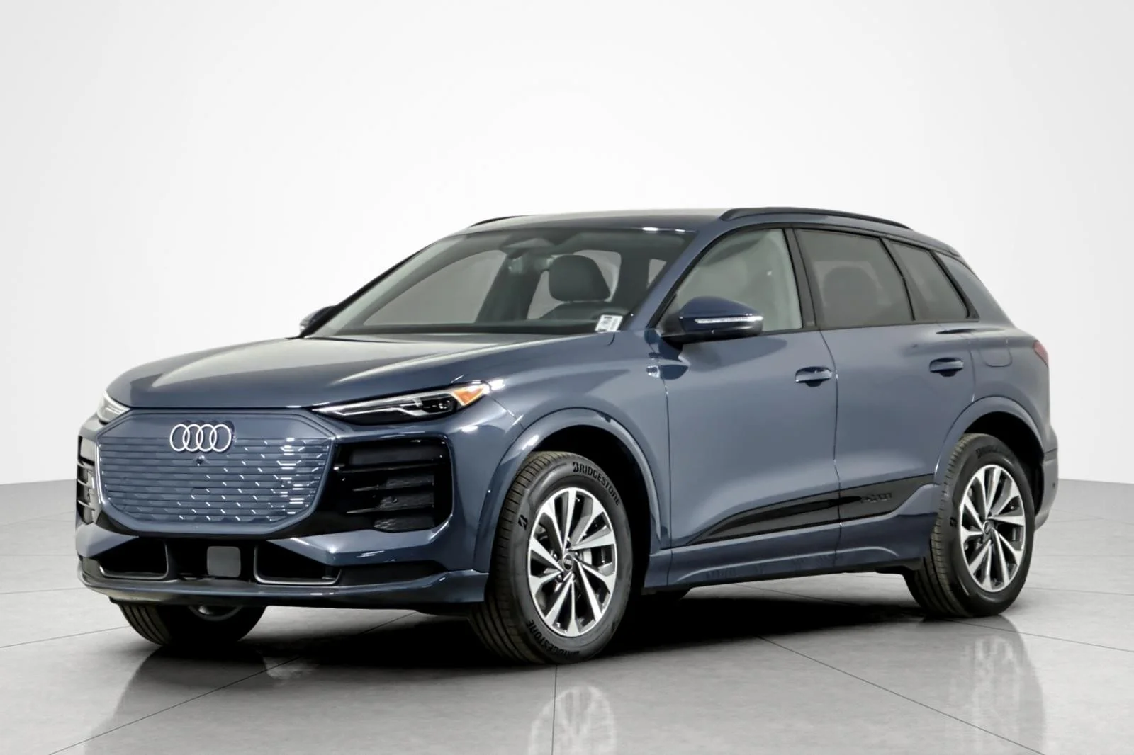 2027 Audi Q6 e-tron Premium quattro's photo