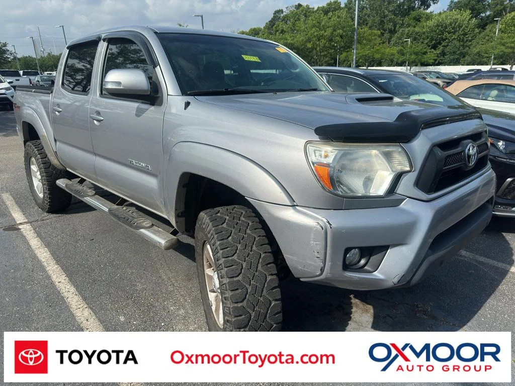 Used 2015 Silver Sky Metallic Toyota Base V6 (A5) image 1