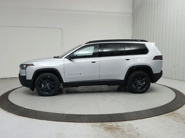 New 2026 Silver Jeep Laredo image 5