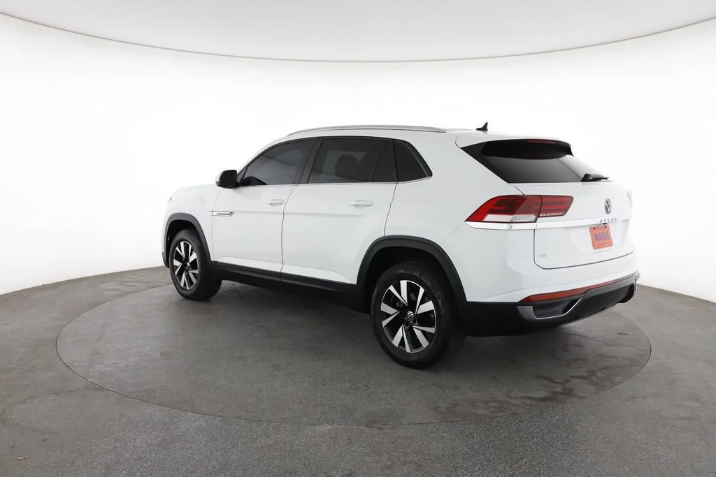 Used 2022 White Volkswagen 2.0T SE image 9