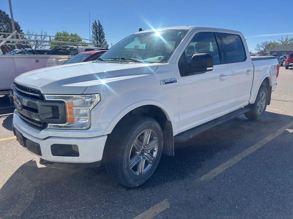 Used 2019 Oxford White Ford XLT image 1