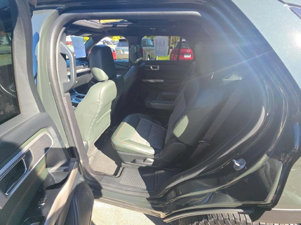 Used 2022 Green Ford Timberline image 6