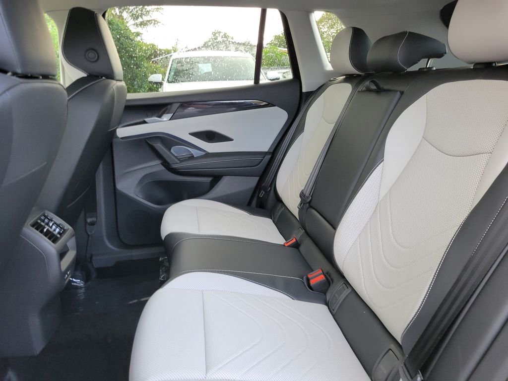 New 2026 Black Volkswagen 2.0T SE image 7