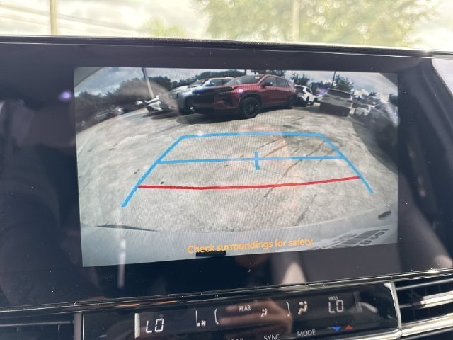 2025 Toyota Sienna XLE - Photo 17
