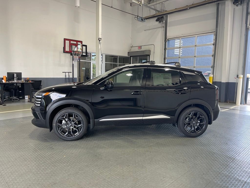 New 2026 Black Nissan SR image 5