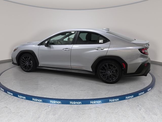 Used 2023 Ice Silver Metallic Subaru Limited image 9