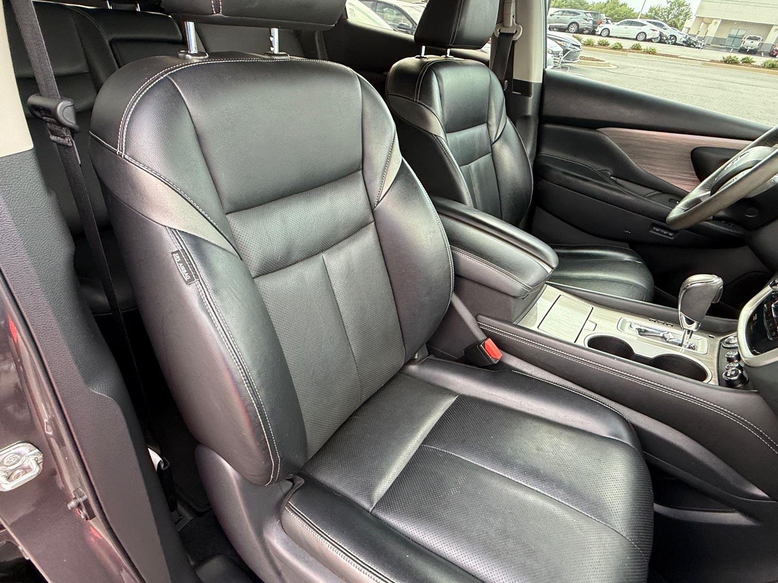 Used 2017 Brilliant Silver Metallic Nissan Platinum image 20