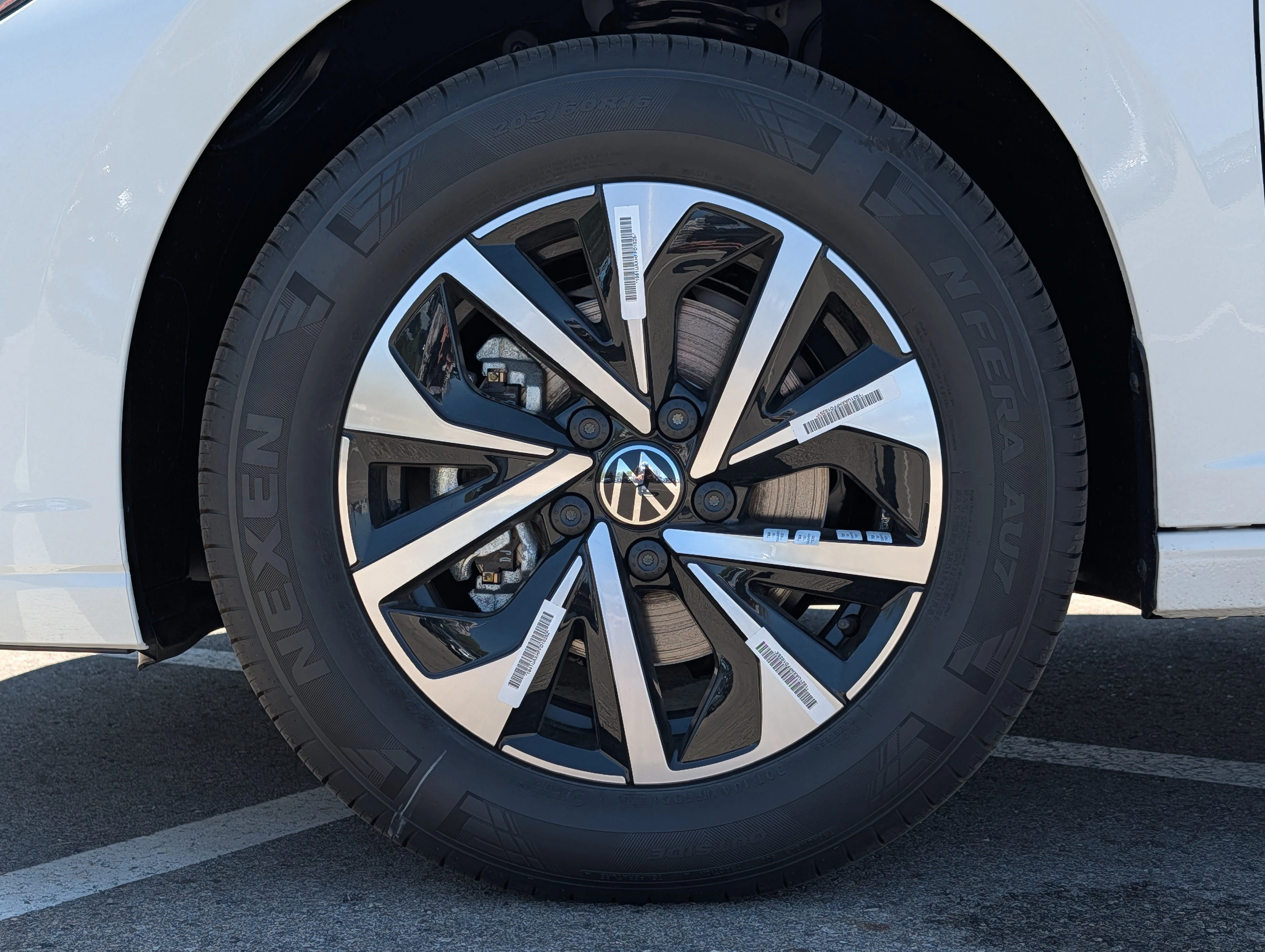 New 2026 Pure White Volkswagen S image 4