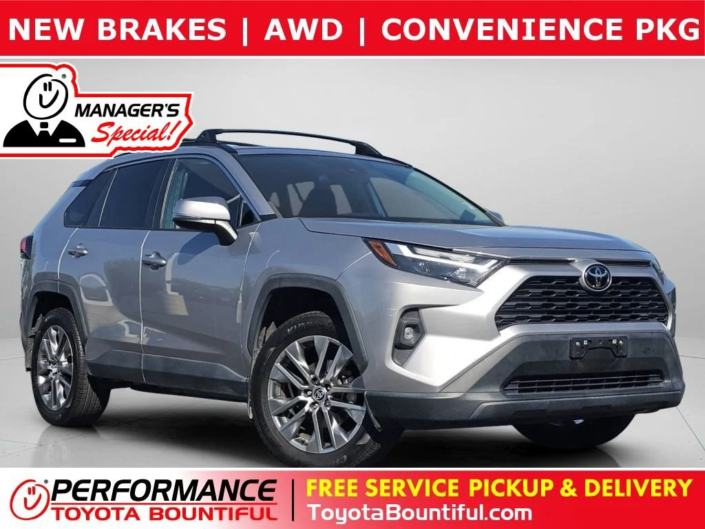 Used 2022 Silver Sky Metallic Toyota XLE Premium image 1