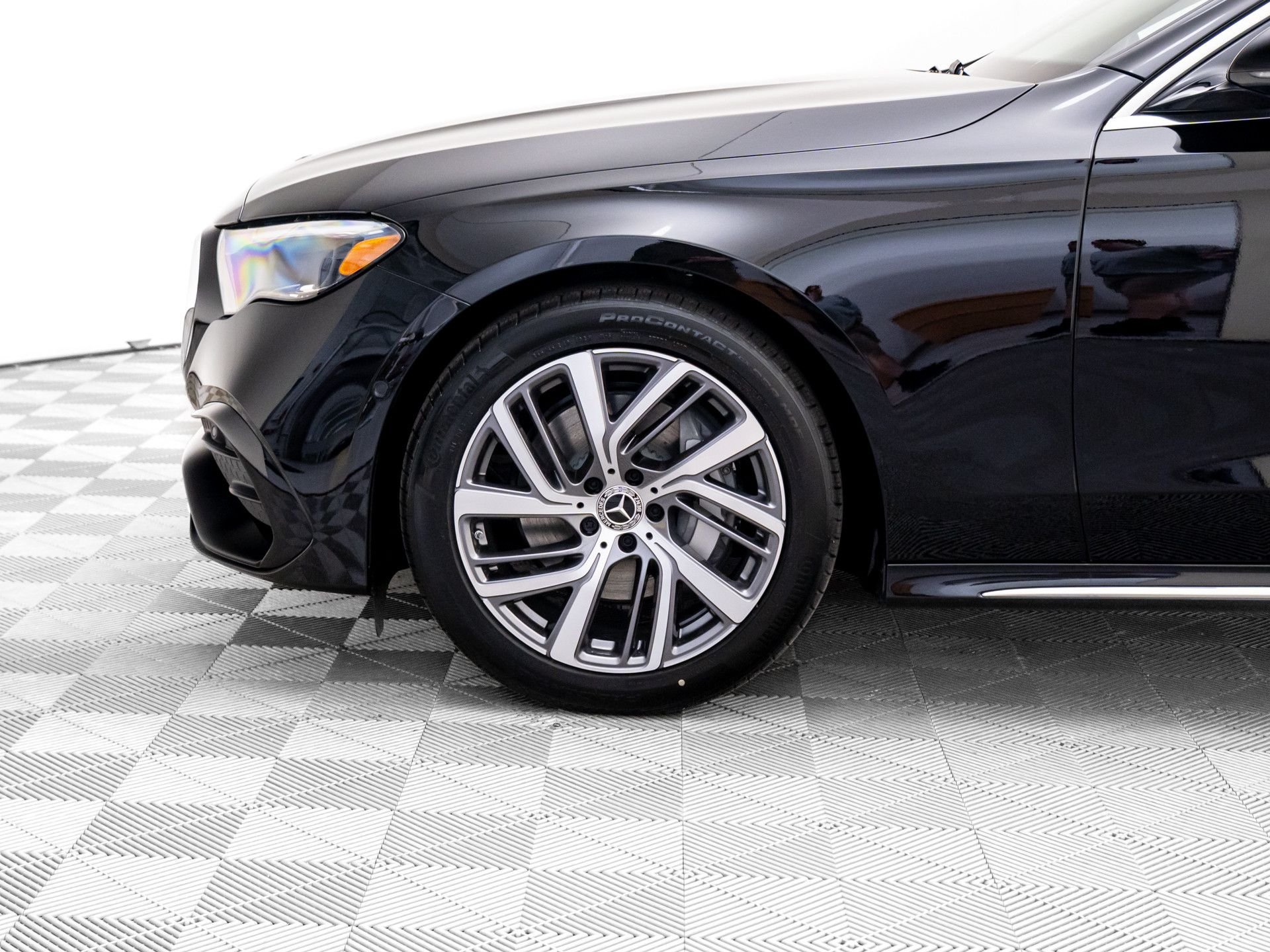 New 2026 Black Mercedes-Benz E 350 image 35