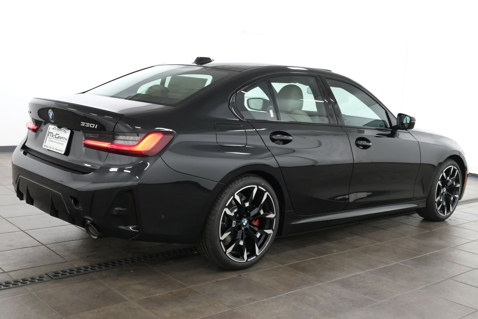 New 2026 Black Sapphire Metallic BMW 330i xDrive image 7
