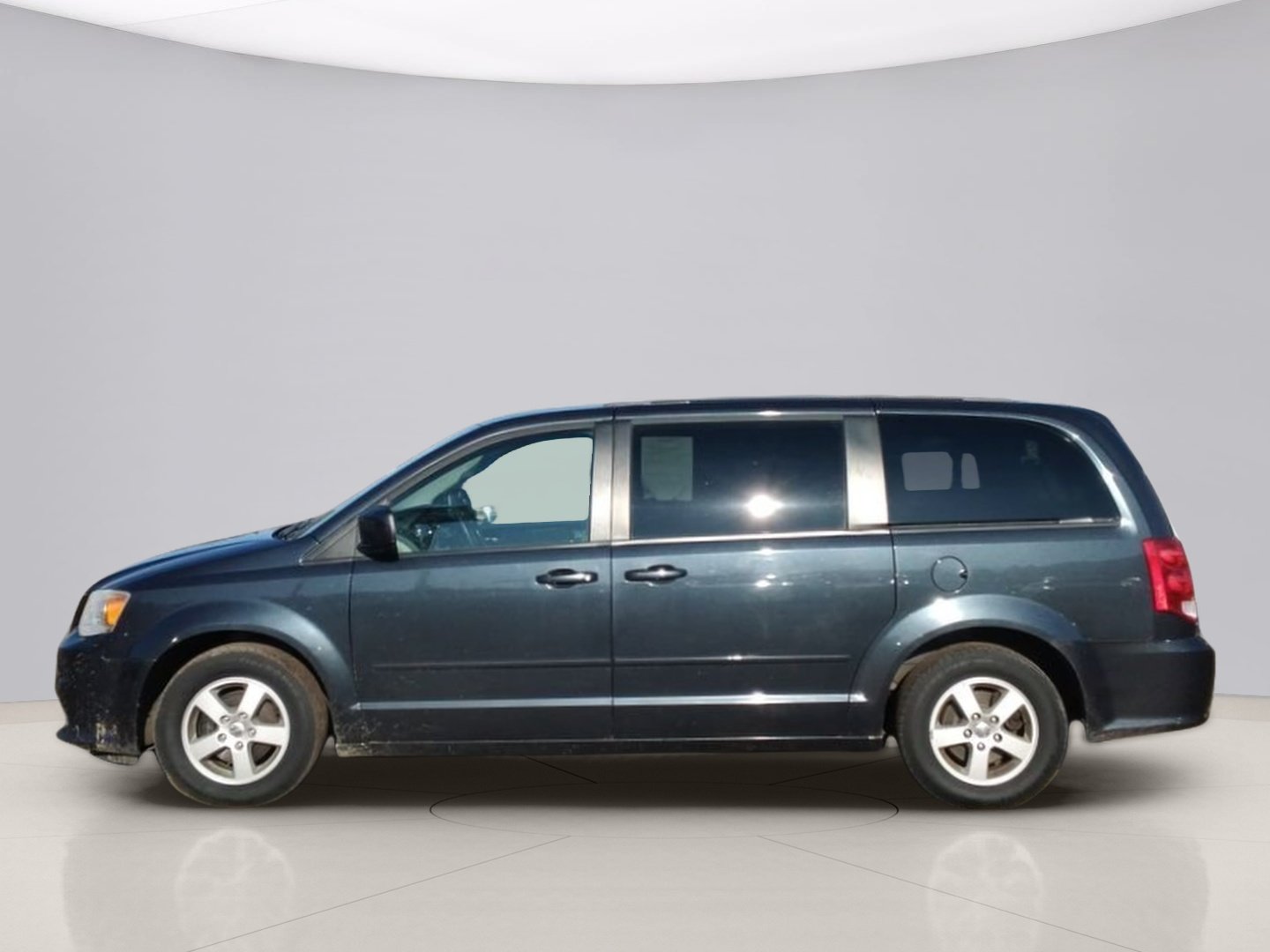 2013 Dodge Grand Caravan SXT's photo