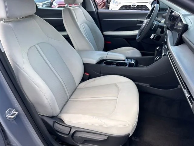 Used 2025 Blue Hyundai SEL image 14